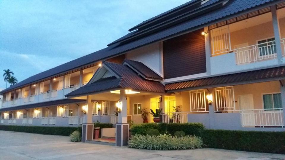 Chiangkham Grand Villa - Sha Certified Chiang Kham Exteriör bild